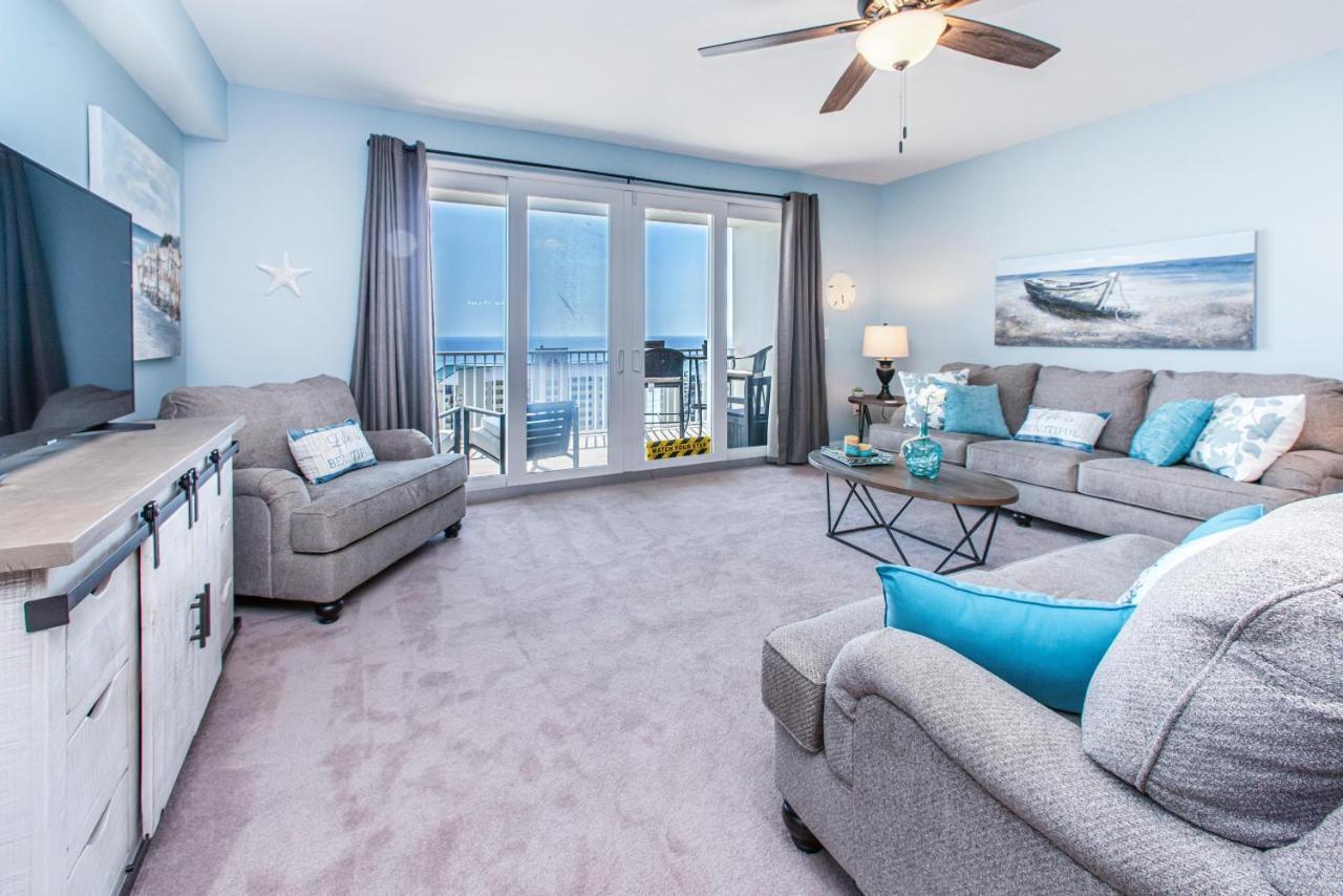 Laketown Wharf 1403 *